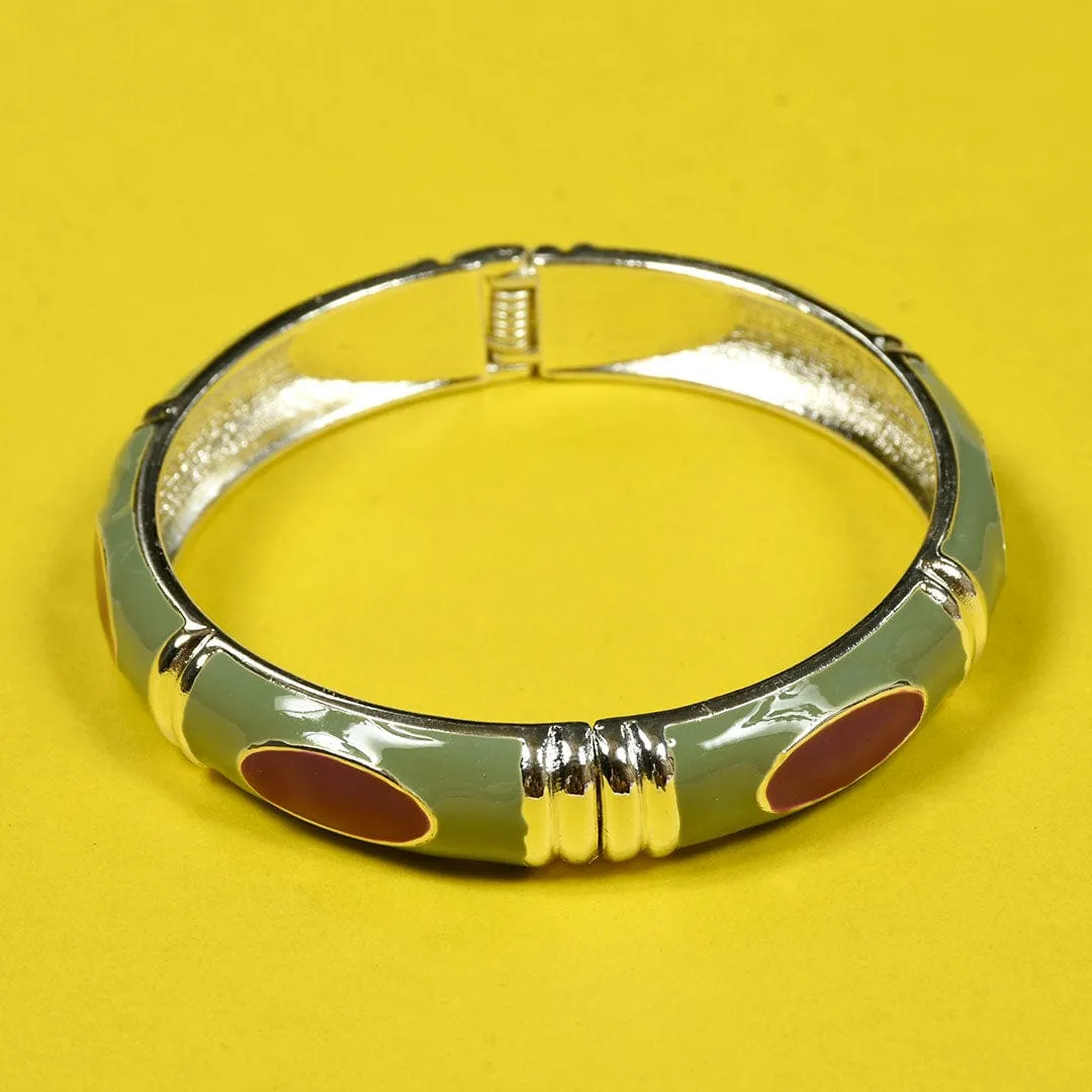 Women Modern Design Clutch Bangle